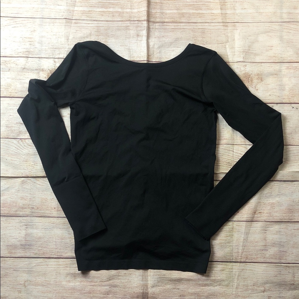 lululemon athletica Swiftly Speed Long Sleeve Flow Cinch Back